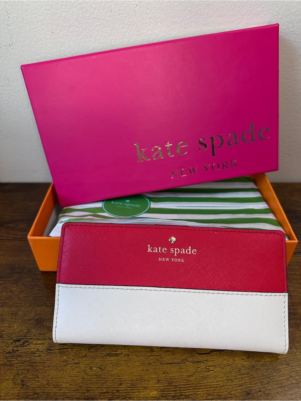 Kate Spade New York Staci Colorblock Large Slim Bifold Wallet Red Cream Pink Box